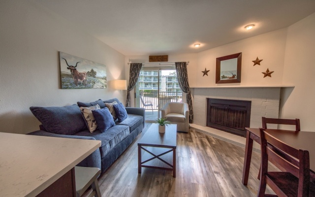 photo 5 of Grandma's River Haus Rrc A108 1 Bedroom Condo by RedAwning