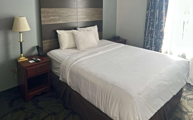 photo 3 of MainStay Suites Madison Airport