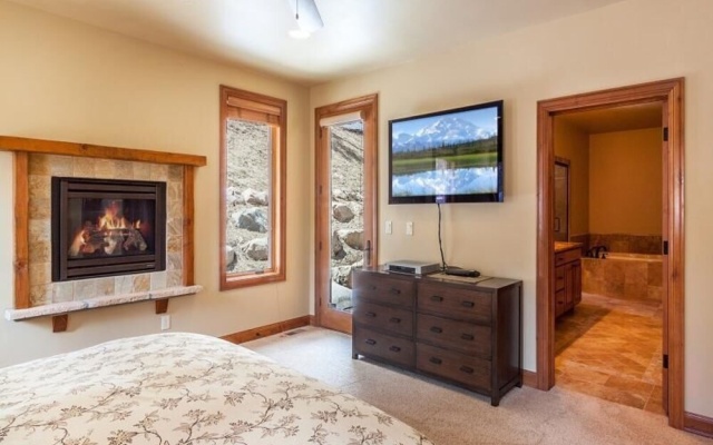 photo 4 of Granite Peaks Villa