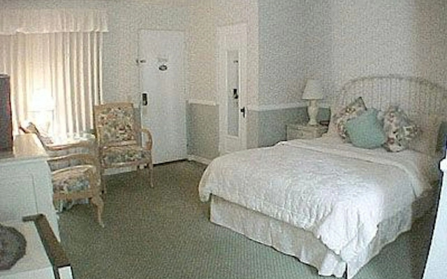 photo 4 of Carmel Green Lantern Inn