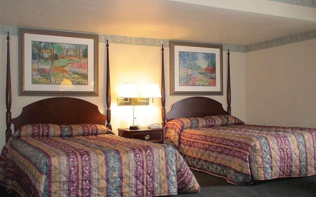 photo 5 of Greenway Inn Suites