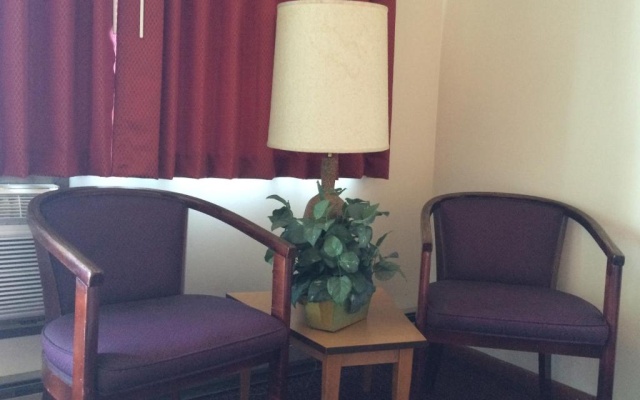 photo 5 of Greenway Motel