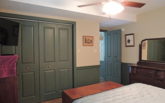 photo 2 of Grey Log #383358 - 1 Br Home