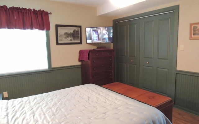 photo 4 of Grey Log #383358 - 1 Br Home