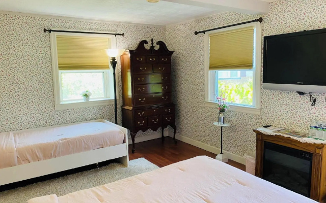 photo 2 of Greystone Manor Bed & Breakfast