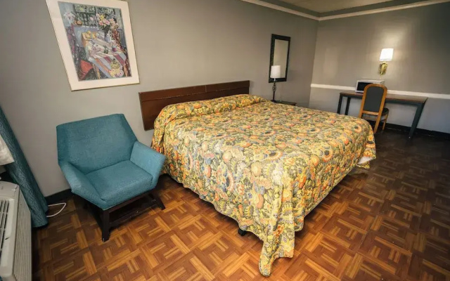 photo 4 of Guest Inn & Suites
