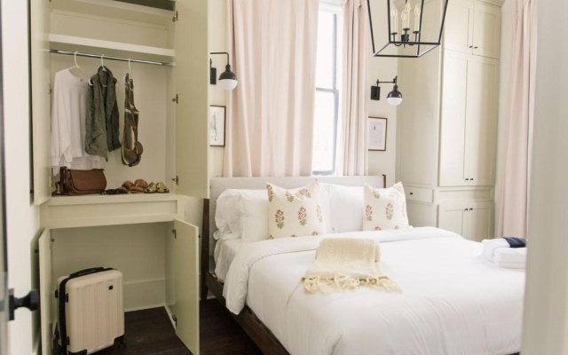 photo 2 of Guesthouse Charleston EAST 46 E