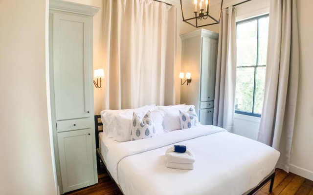 photo 2 of Guesthouse Charleston EAST 46 G and H
