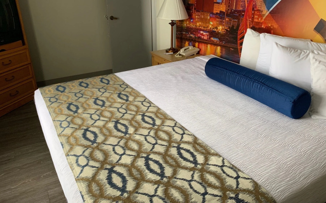 photo 2 of Ramada by Wyndham Nashville/Music City