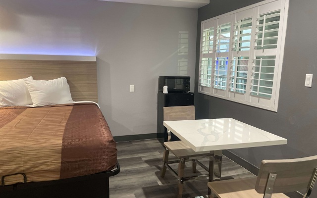 photo 3 of Travelodge by Wyndham Whittier
