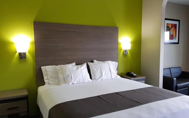 photo 4 of Empire Inn Cypress