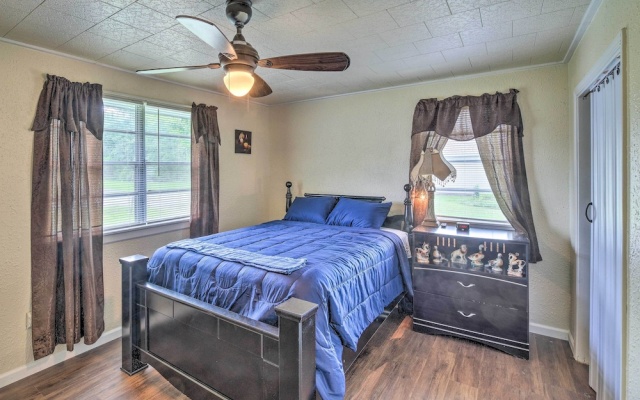 photo 4 of Gulf Coast Home < 2 Mi to Parks & Museums!