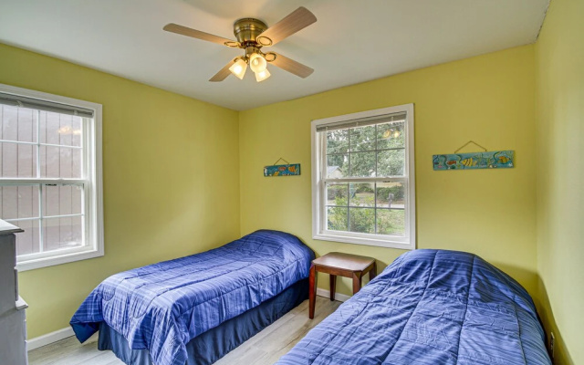 photo 3 of Gulfport Vacation Rental w/ Patio & Game Room!