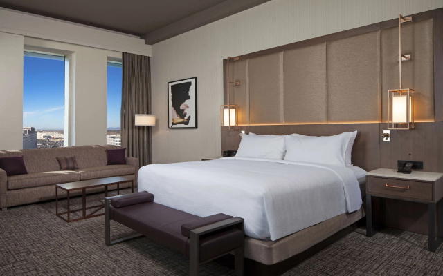photo 3 of H Hotel Los Angeles, Curio Collection by Hilton