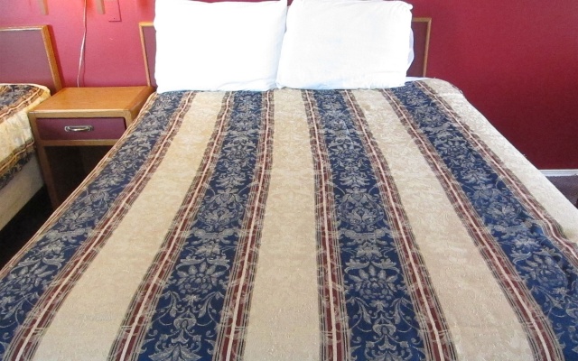 photo 4 of Hampton Harbor Motel
