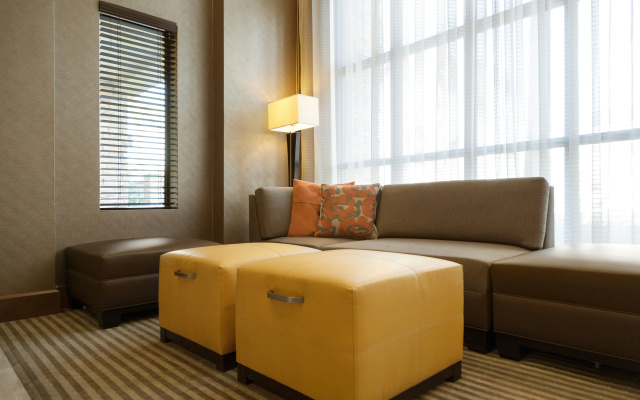 photo 4 of Hampton Inn & Suites Phoenix Glendale-Westgate