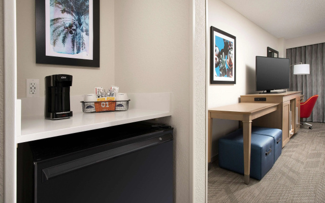 photo 4 of Hampton Inn & Suites Anaheim Garden Grove