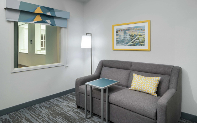 photo 5 of Hampton Inn & Suites Atlanta-Downtown