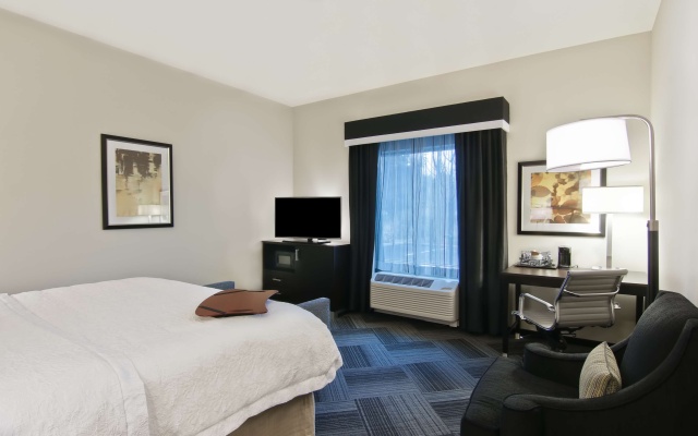 photo 5 of Hampton Inn & Suites Bellevue Downtown-Seattle