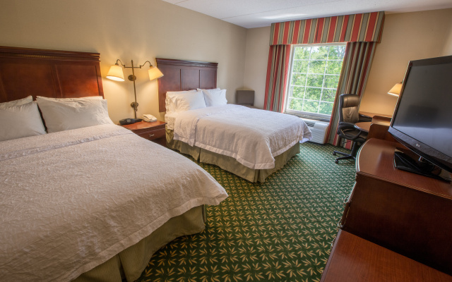 photo 4 of Hampton Inn & Suites Berkshires-Lenox