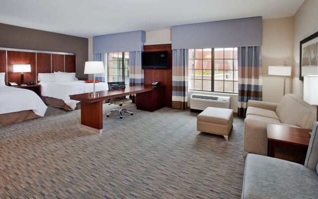 photo 4 of Hampton Inn & Suites Chapel Hill-Carrboro/Downtown