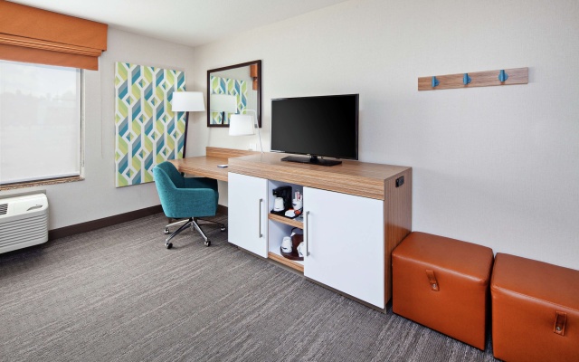 photo 5 of Hampton Inn & Suites Chino Hills