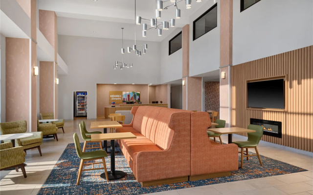 photo 2 of Hampton Inn & Suites Detroit/Sterling Heights