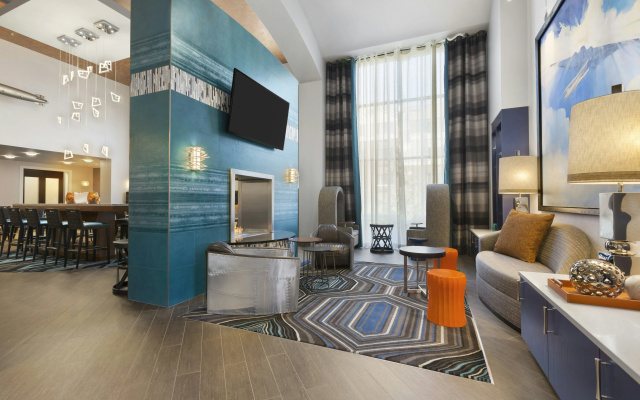 photo 3 of Hampton Inn & Suites Herndon-Reston
