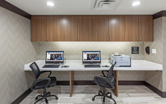 photo 3 of Hampton Inn & Suites Houston-Bush Intercontinental Aprt