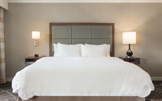 photo 5 of Hampton Inn & Suites Manchester-Bedford