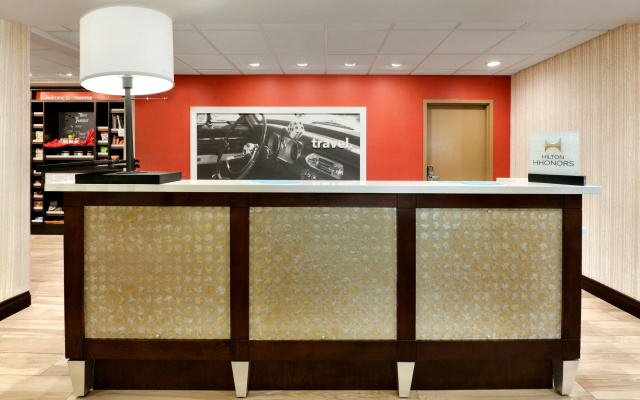 photo 2 of Hampton Inn & Suites Monroe