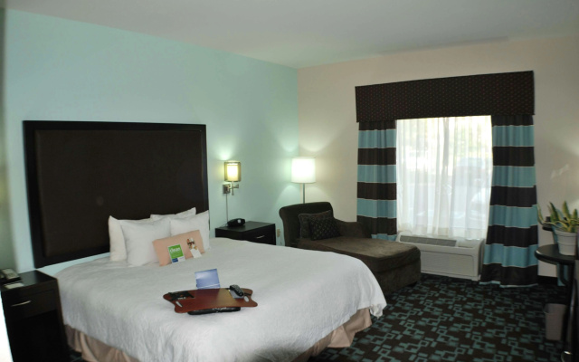 photo 3 of Hampton Inn & Suites Nashville @ Opryland
