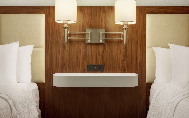 photo 5 of Hampton Inn Akron-Fairlawn
