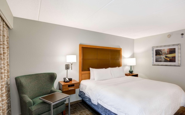 photo 3 of Hampton Inn Albany-Wolf Road (Airport)