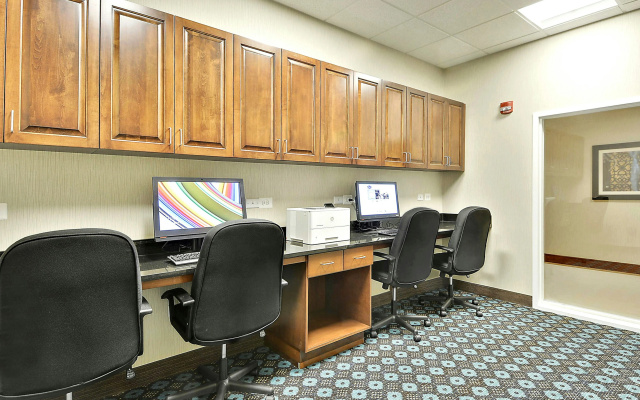 photo 3 of Hampton Inn Alexandria-Old Town/King St. Metro