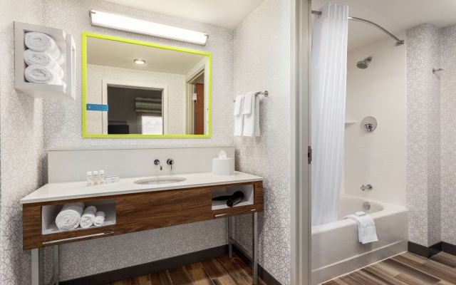 photo 3 of Hampton Inn & Suites Miami Kendall