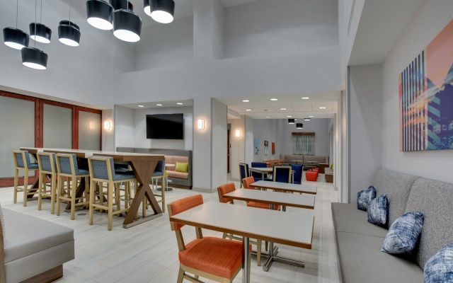 photo 3 of Hampton Inn & Suites Ft. Lauderdale/Miramar