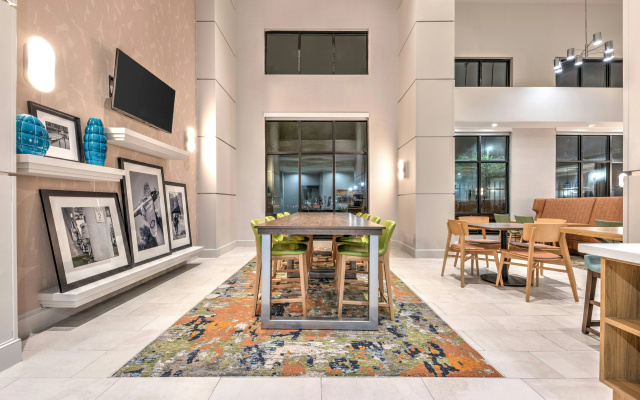 photo 2 of Hampton Inn & Suites Houston/Pasadena