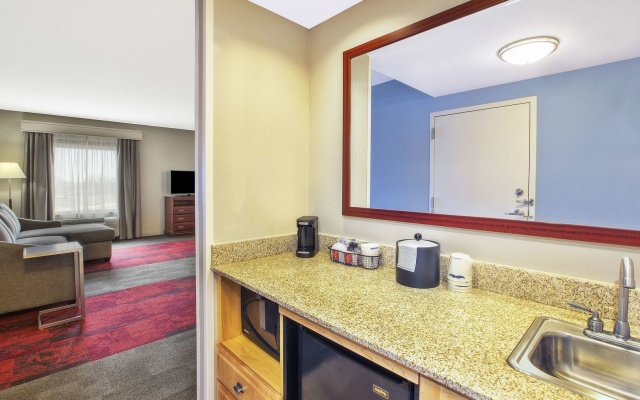 photo 5 of Hampton Inn & Suites Madison-West