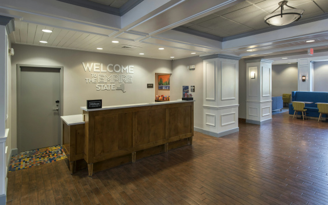 photo 2 of Hampton Inn and Suites New Hartford/Utica