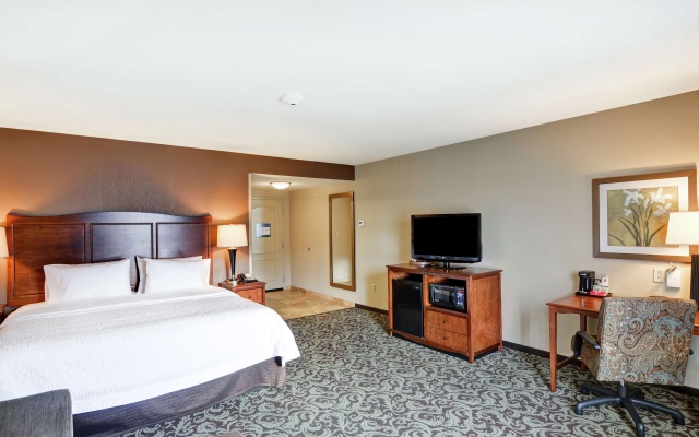 photo 5 of Hampton Inn and Suites New Hartford/Utica