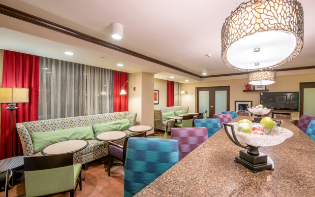 photo 3 of Hampton Inn Asheville-Tunnel Rd.