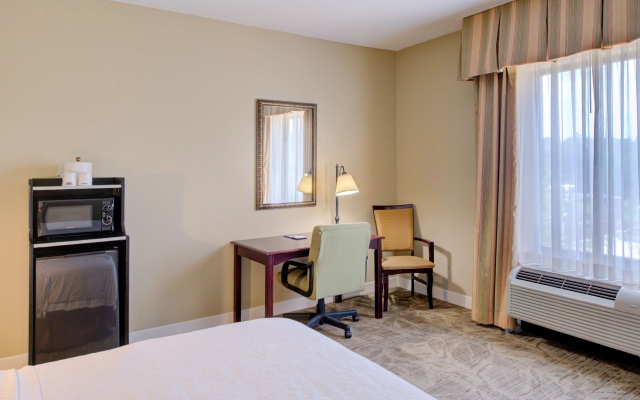 photo 4 of Hampton Inn Baton Rouge - Denham Springs