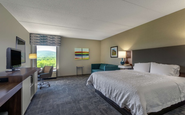 photo 5 of Hampton Inn Bedford