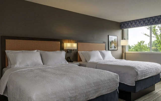 photo 5 of Hampton Inn by Hilton Manchester