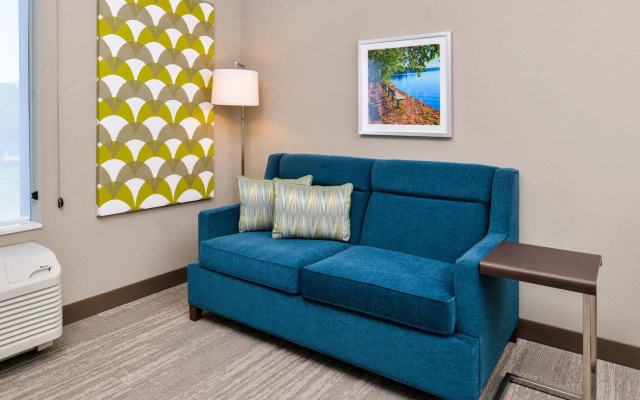 photo 5 of Hampton Inn Omaha Airport