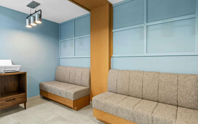 photo 4 of Hampton Inn Carrollton