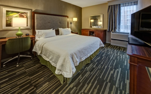 photo 3 of Hampton Inn Charlottesville