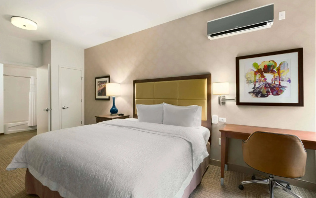 photo 5 of Hampton Inn Chicago Downtown/N Loop/Michigan Ave