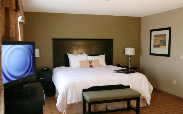 photo 5 of Hampton Inn & Suites Chicago/St. Charles
